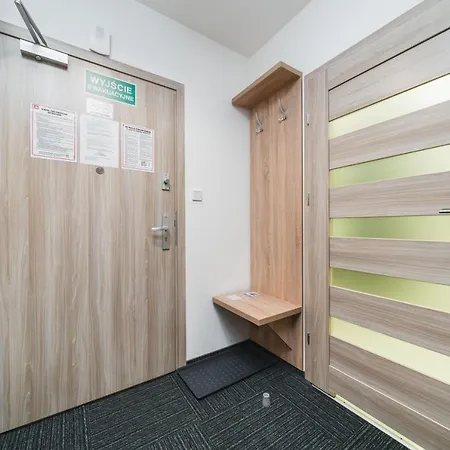 Aron - By Upstairs Apartamento Cracovia