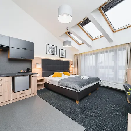 Aron - By Upstairs * Krakov