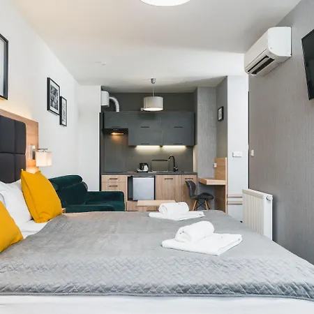 Aron - By Upstairs Krakov